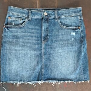 Stylish Blue Denim Mini Skirt